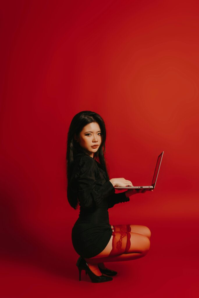 Restuin.com: Undangan Digital yang Cocok untuk Pernikahan Jarak Jauh | Photo by Nam Day on Pexels